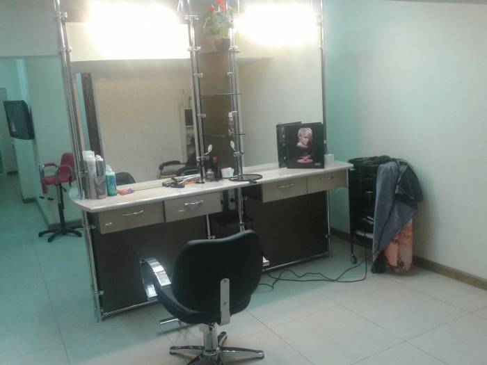 Продается действующий салон красоты, Клочкова 169, уг ул. Габдуллина, фотография 2