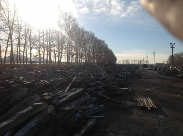 Шпала ж/д б/у железобетон, дерево, фотография 1