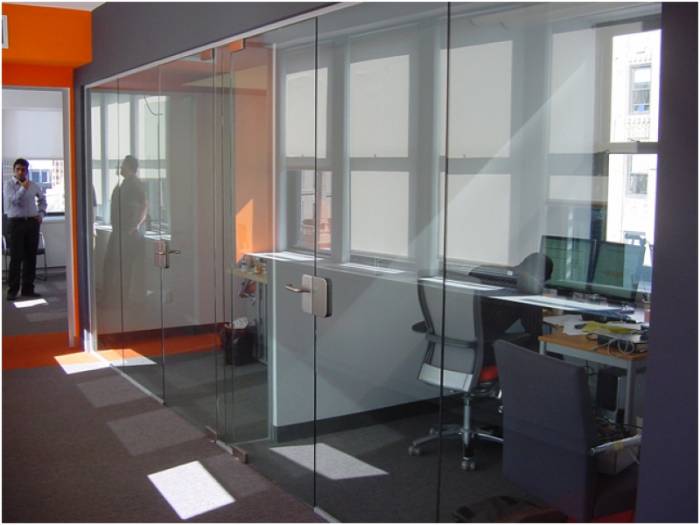 офисные разделительные стеклянные перегородки, фотография 2