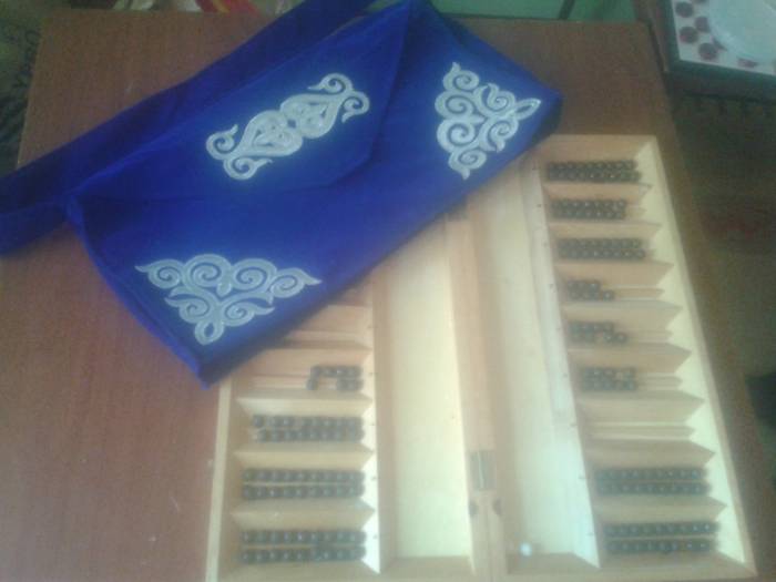 Тогызкумалак, Шахматы, Шашки, фотография 1