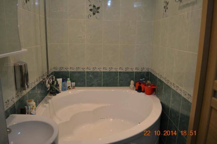 Продажа 4 ком  квартиры , мик 23 дом 80, фотография 6