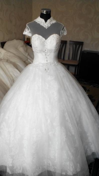 шикарные свадебные платья разных моделей и размеров по низким ценам, фотография 5