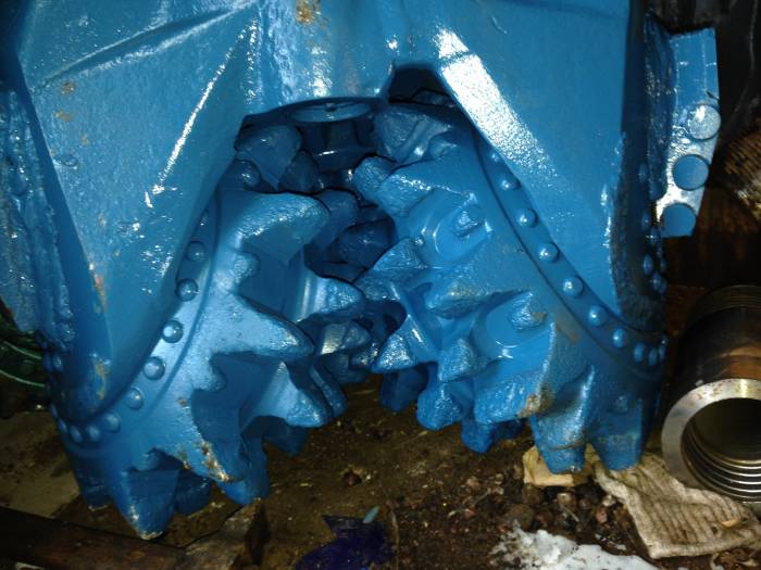 Горнорудное долото III шарошечное буровое победитовое, шарошка армированная, фотография 3