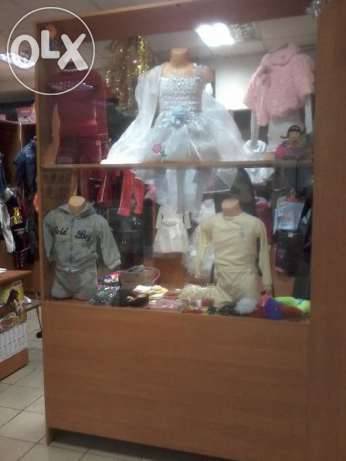 Продаю торговые витрины под бутик одежды б\у, фотография 6