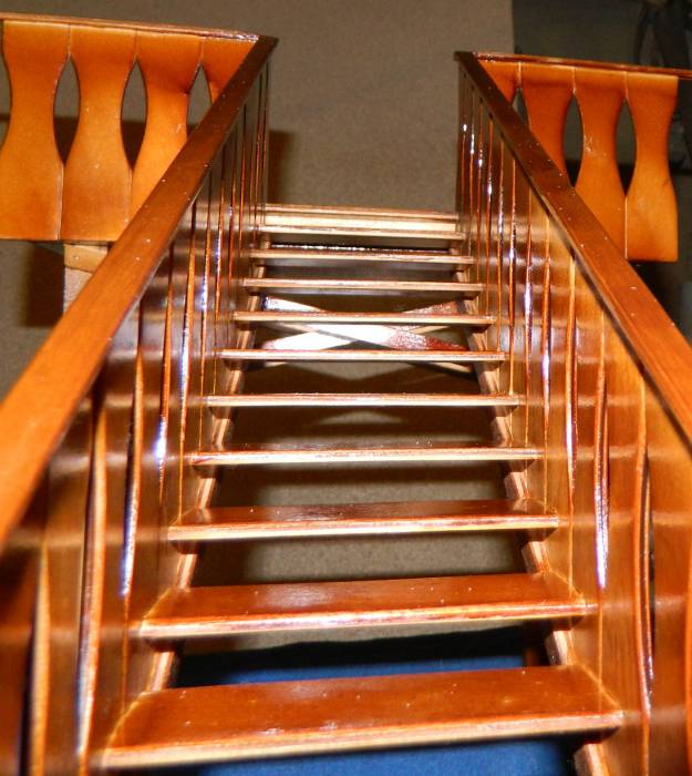 Лестницы междуэтажные деревянные на заказ, фотография 5