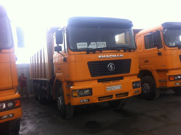Самосвал Шакман 2013 г., фотография 3