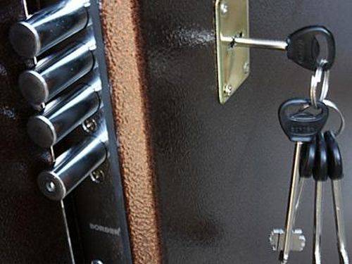 Установка дверного замка - сердцевины - замена разбитых стекол в Алматы., фотография 2