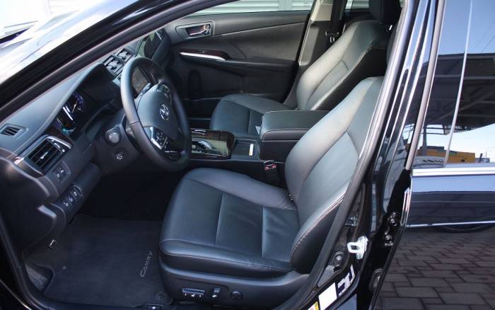 Toyota Camry, один хозяин, 2014-г., недорого, фотография 4