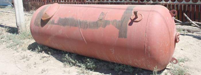 Продается ЕМКОСТЬ метал.цистерна, фотография 1