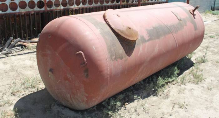 Продается ЕМКОСТЬ метал.цистерна, фотография 4