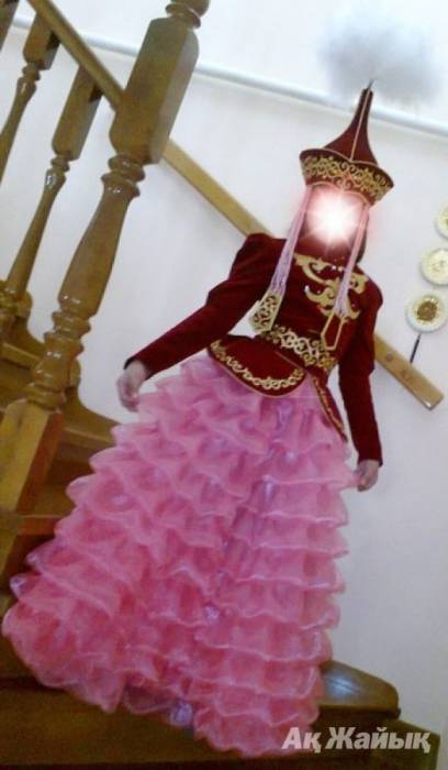 Продаю казахское национальное платье для девочки 9-11 лет, фотография 1