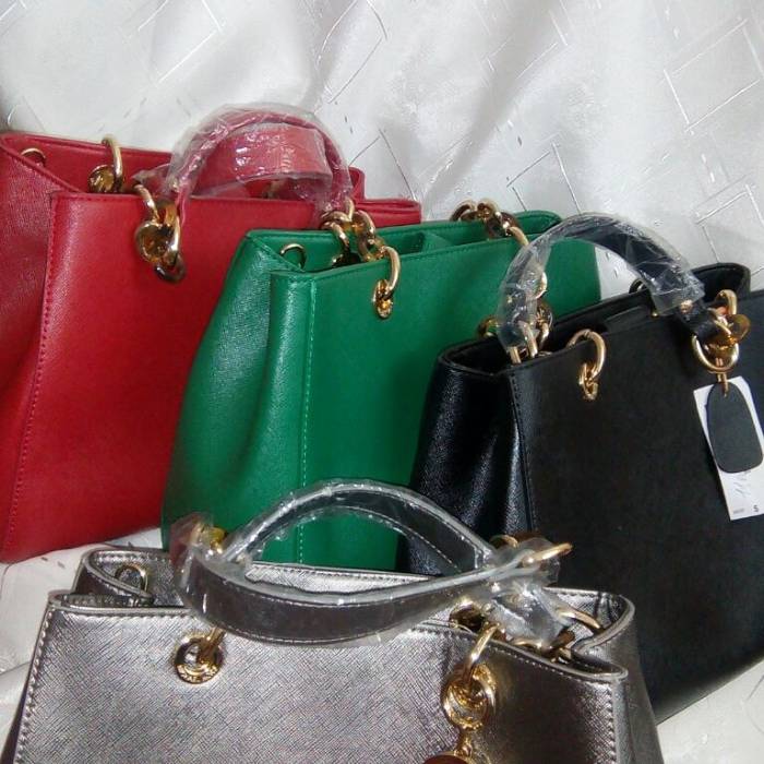 в наличии сумки оптом и в розницу, фотография 1