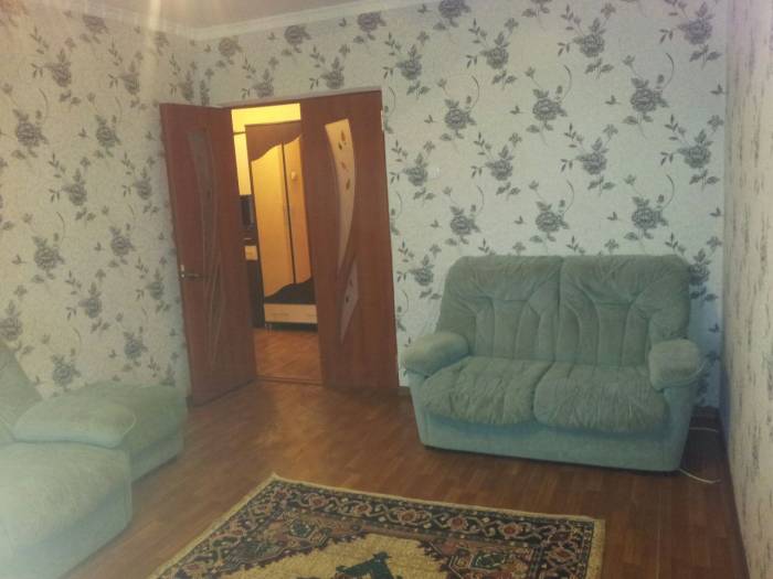 Сдам посуточно и по часам, мкр. 6 д.7. кв.20, фотография 2