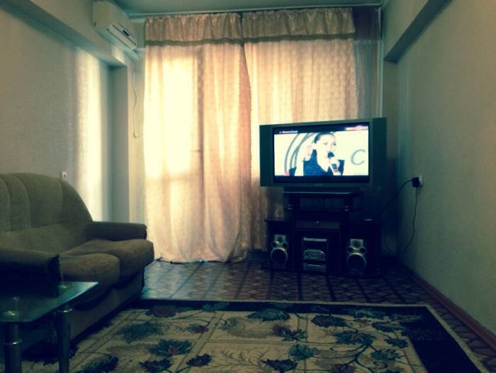 2-комнатная квартира помесячно, мкр Тастак-3, Розыбакиева 45  за 600 $, фотография 1