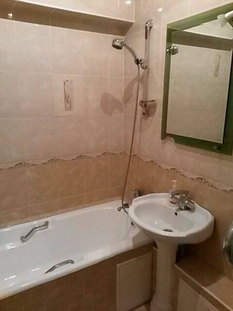 2-комнатная квартира посуточно, мкр Тастак-3, Розыбакиева 45 — Толе би  за 54 $, фотография 8