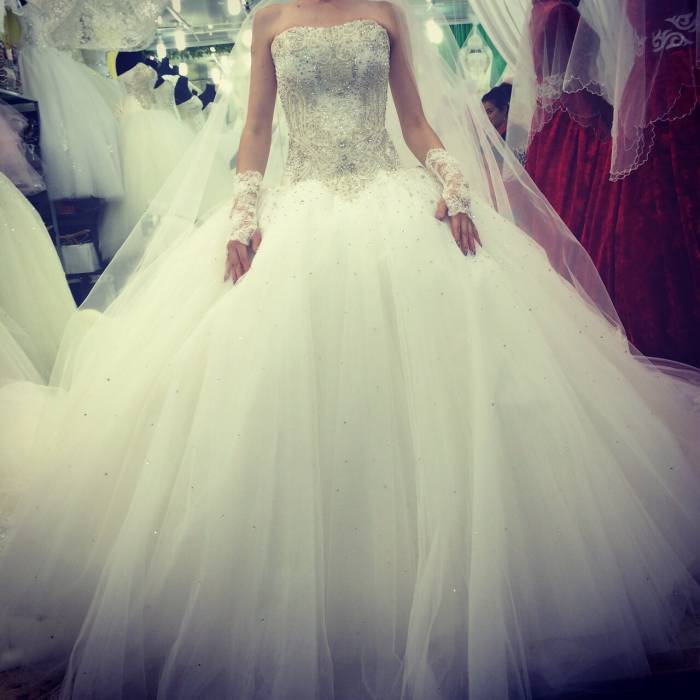 Шикарное свадебное платье, фотография 1