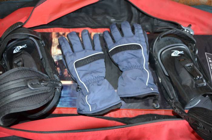 Продам Сноуборд ботинки перчатки и чехол срочно!!!, фотография 4