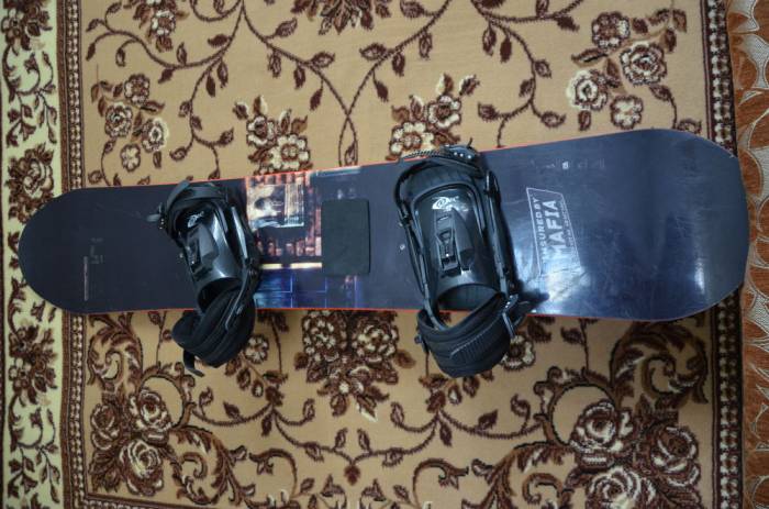 Продам Сноуборд ботинки перчатки и чехол срочно!!!, фотография 5