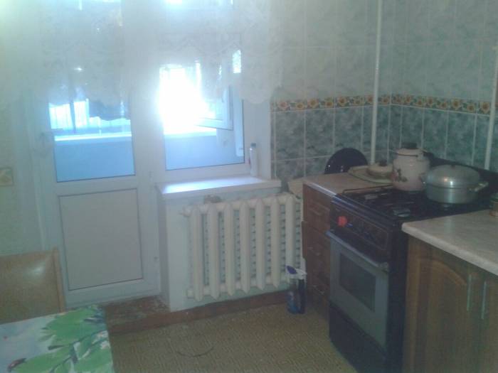 СРОЧНО ПРОДАМ 2-Х КОМНАТНУЮ КВАРТИРУ, пр.Санкибай батыра 175, фотография 1