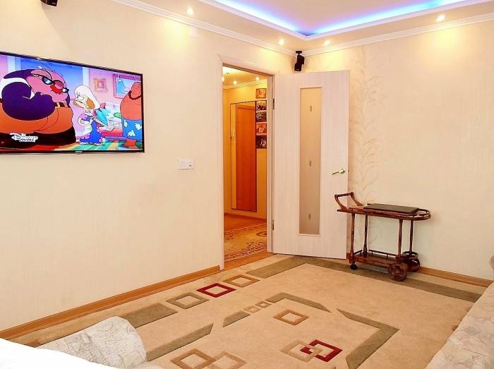 •	Продаем трехкомнатную квартиру в отличном состоянии, в тихом, спокойном районе., фотография 2