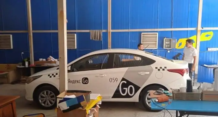 Брендирование Яндекс GO, брендирование авто, фотография 2