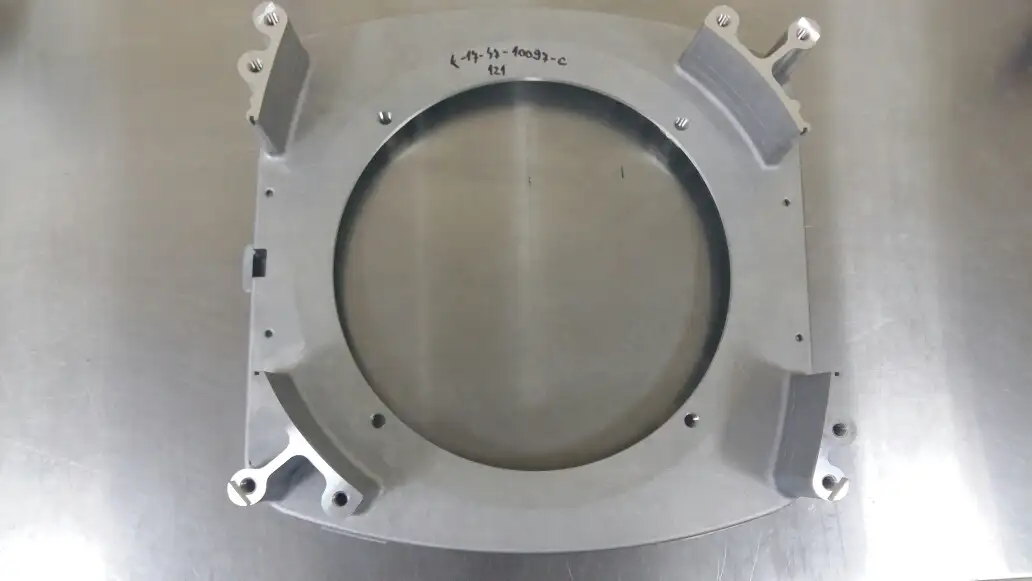 Фланец для генератора LSA 44.3 , TAL 044  из наличия, фотография 1