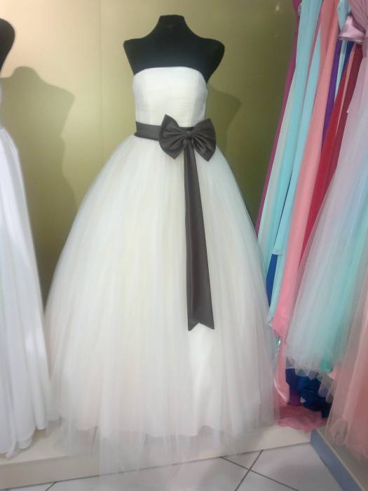 Продам пышное вечернее платье , фотография 5