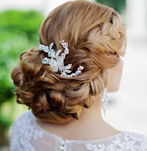 Натуральные  и  искусственные волосы на заколках, фотография 5