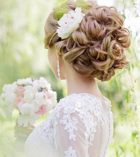 Натуральные  и  искусственные волосы на заколках, фотография 1