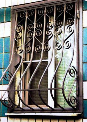 Кованые,сварные решетки на окна и балконы Качественно Замер доставка монтаж бесплатно!!!!, фотография 5