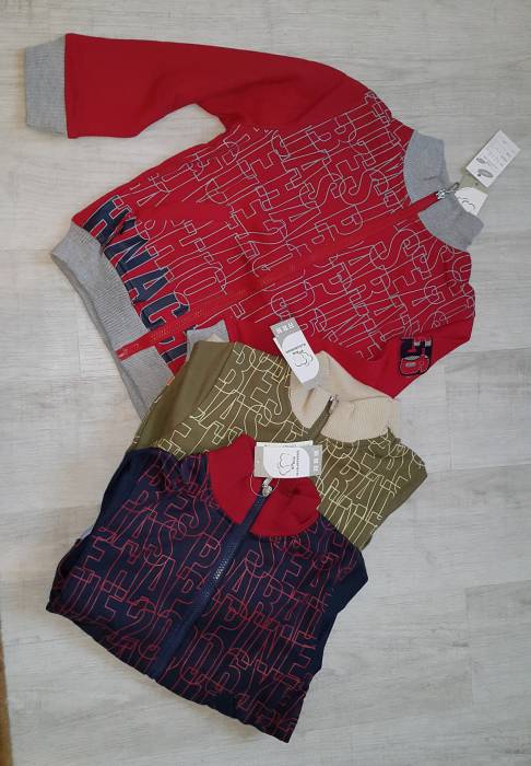 кофта с надписью, фотография 1