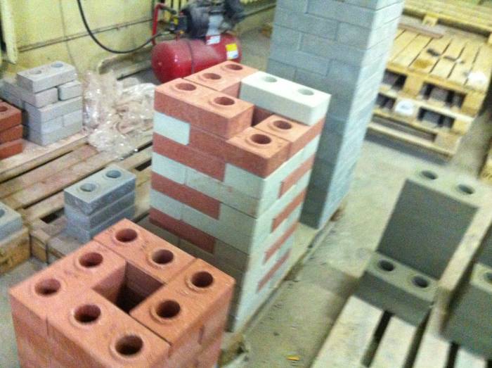 станок для производства кирпича лего , фотография 1