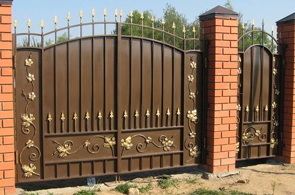Кованые изделия на заказ: ворота, перила, решетки и др., фотография 1
