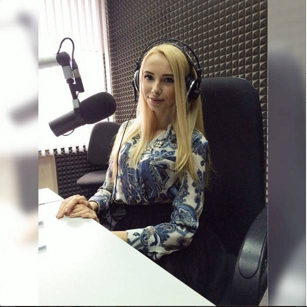 Требуется: Оператор-консультант, фотография 1