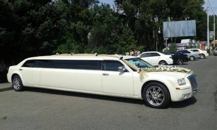 Прокат самых лучших лимузинов Алматы-ДЕШЕВО без посредников!, фотография 1