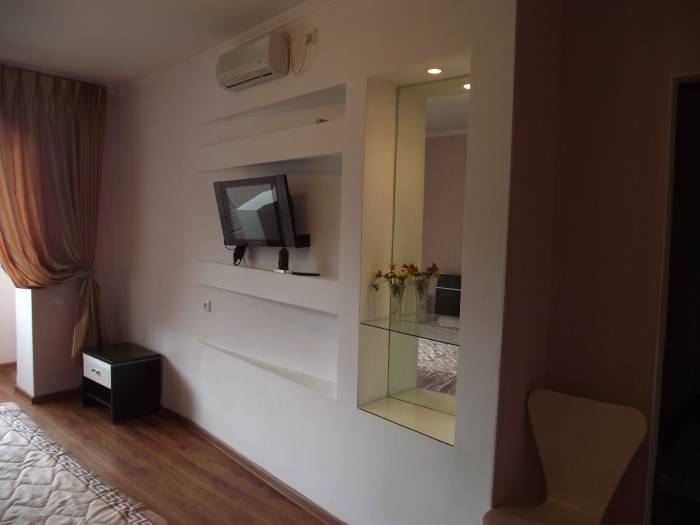 сдам 4х комн квартиру в актобе, 12 мкр 63 дом, фотография 1