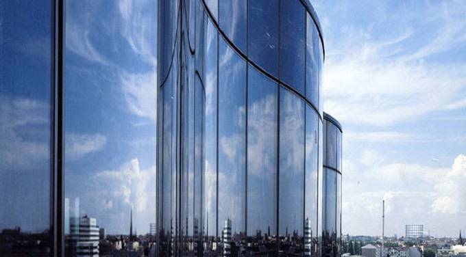 Тонировка стекол здания, фотография 1