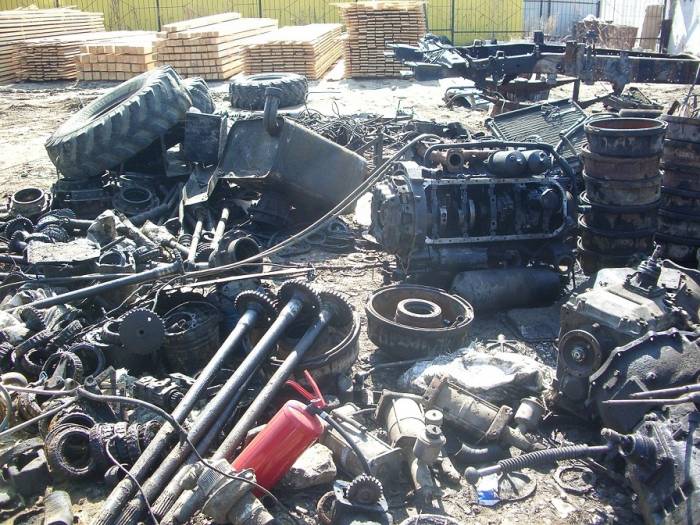 Запчасти на а/м Урал, фотография 1
