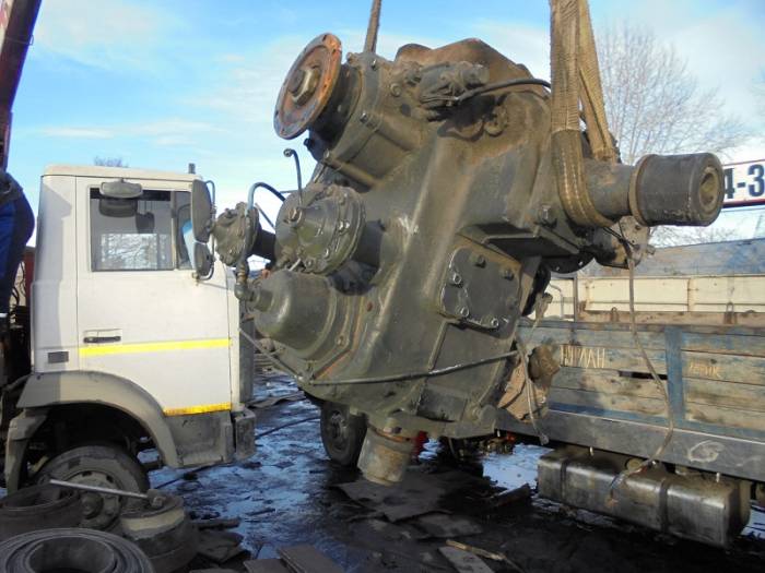 Раздаточная коробка (раздатка) КрАЗ-260, фотография 1