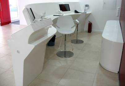 Стойка ресепшн, фотография 1