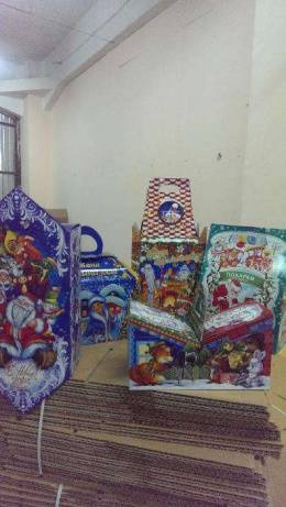 Новогодние подарки фирмы 