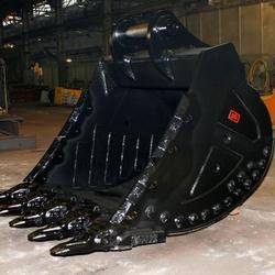 скальный сверхусиленный ковш  для экскаватора  NEW HOLLAND E385C, фотография 1