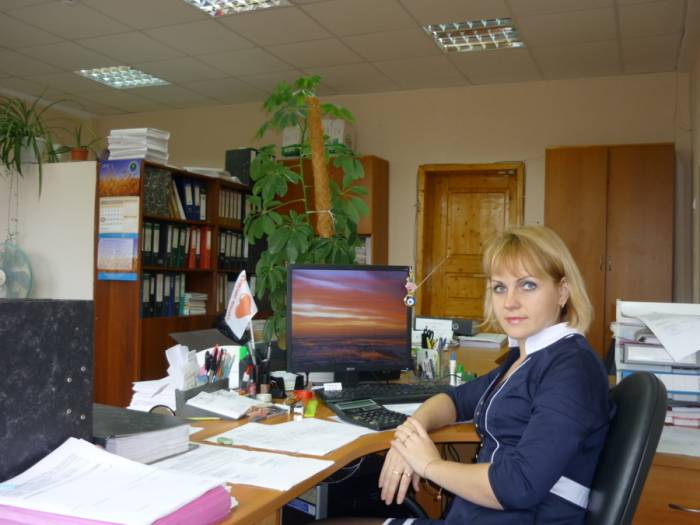 Женщина для административной работы, фотография 1