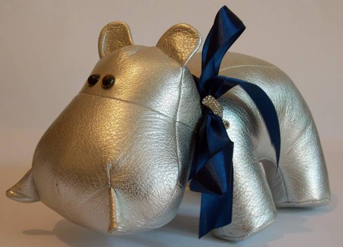 Подарок(Кожаные бегемотики), фотография 3