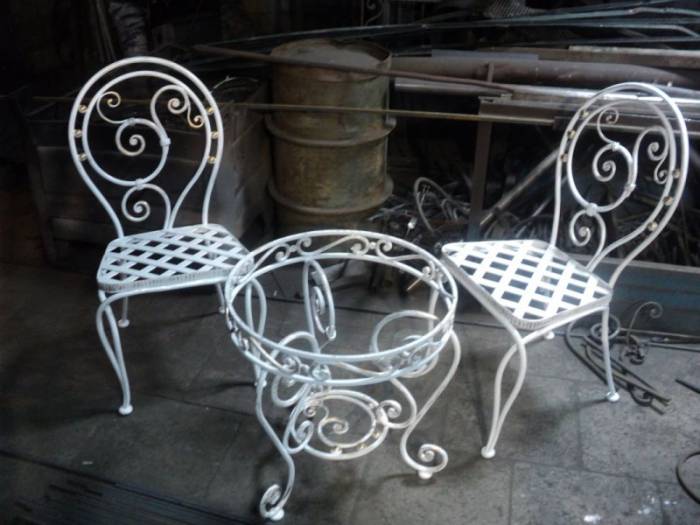 Кованые стулья, табуретки, фотография 4