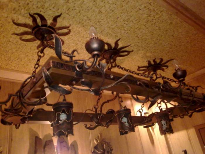 Кованые люстры, фотография 4