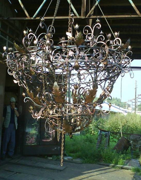 Кованые люстры, фотография 5