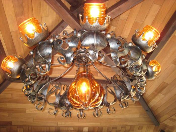 Кованые люстры, фотография 8