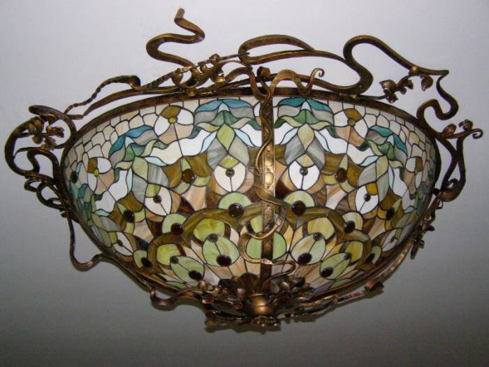 Кованые люстры, фотография 10