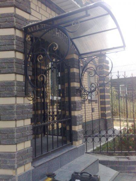 Кованые навесы, козырьки, фотография 6